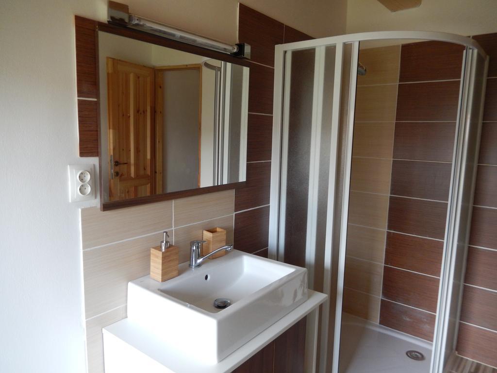 Apartment U Lochu Knovicky Esterno foto