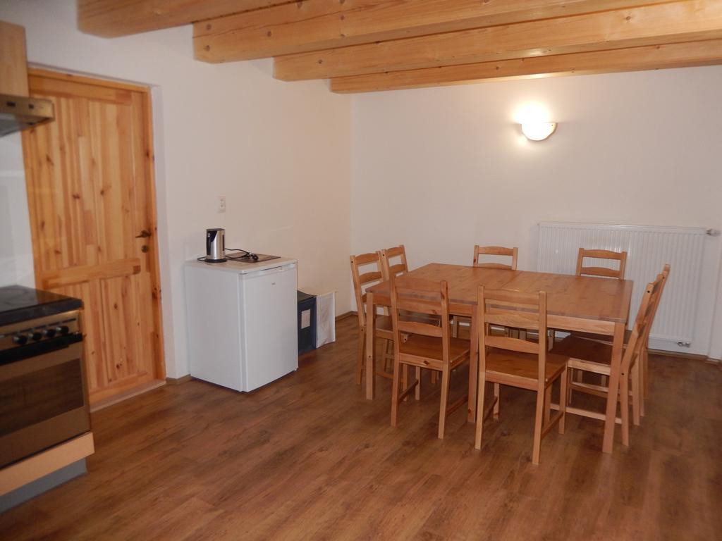 Apartment U Lochu Knovicky Esterno foto
